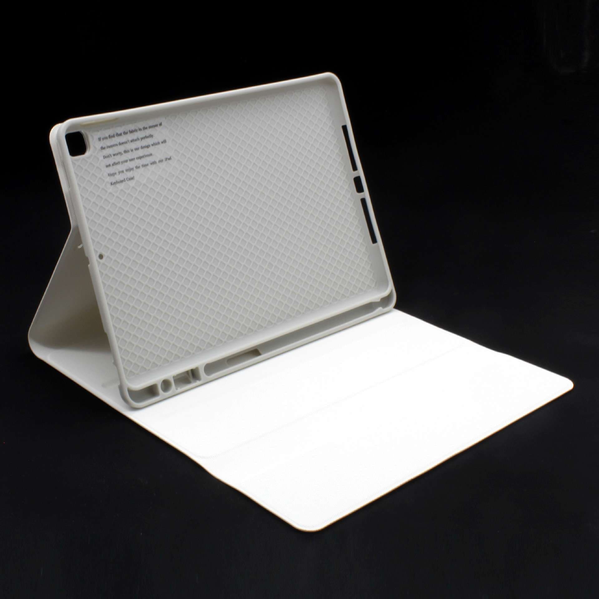 iPadケース　iPad用キーボード付き保護カバースタンド