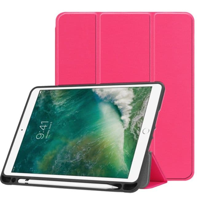 三つ折りスタンド機能付きペンホルダー搭載ipadカバー