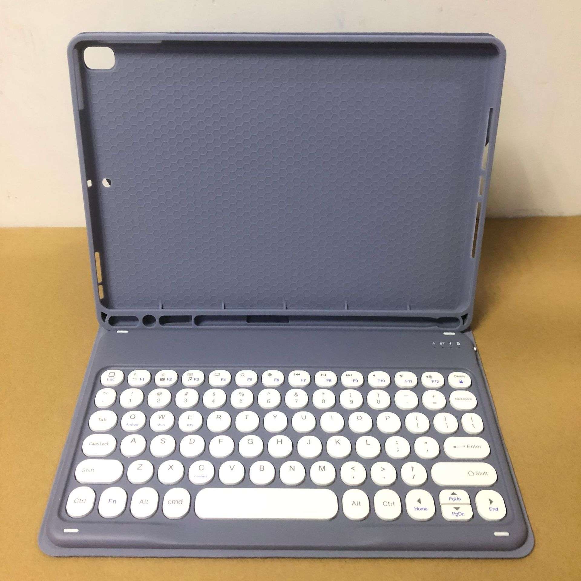 iPadケース　シンプル スリム 手帳型 アイパッド ミニ ケース