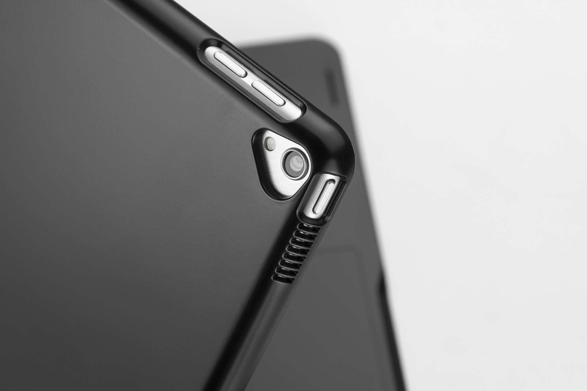 iPadケース　iPad Air用 キーボード付き保護ケース