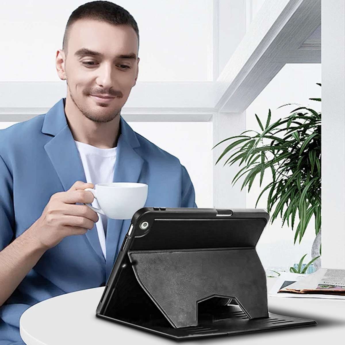 iPadケース　 高機能折り畳み式タブレットカバー