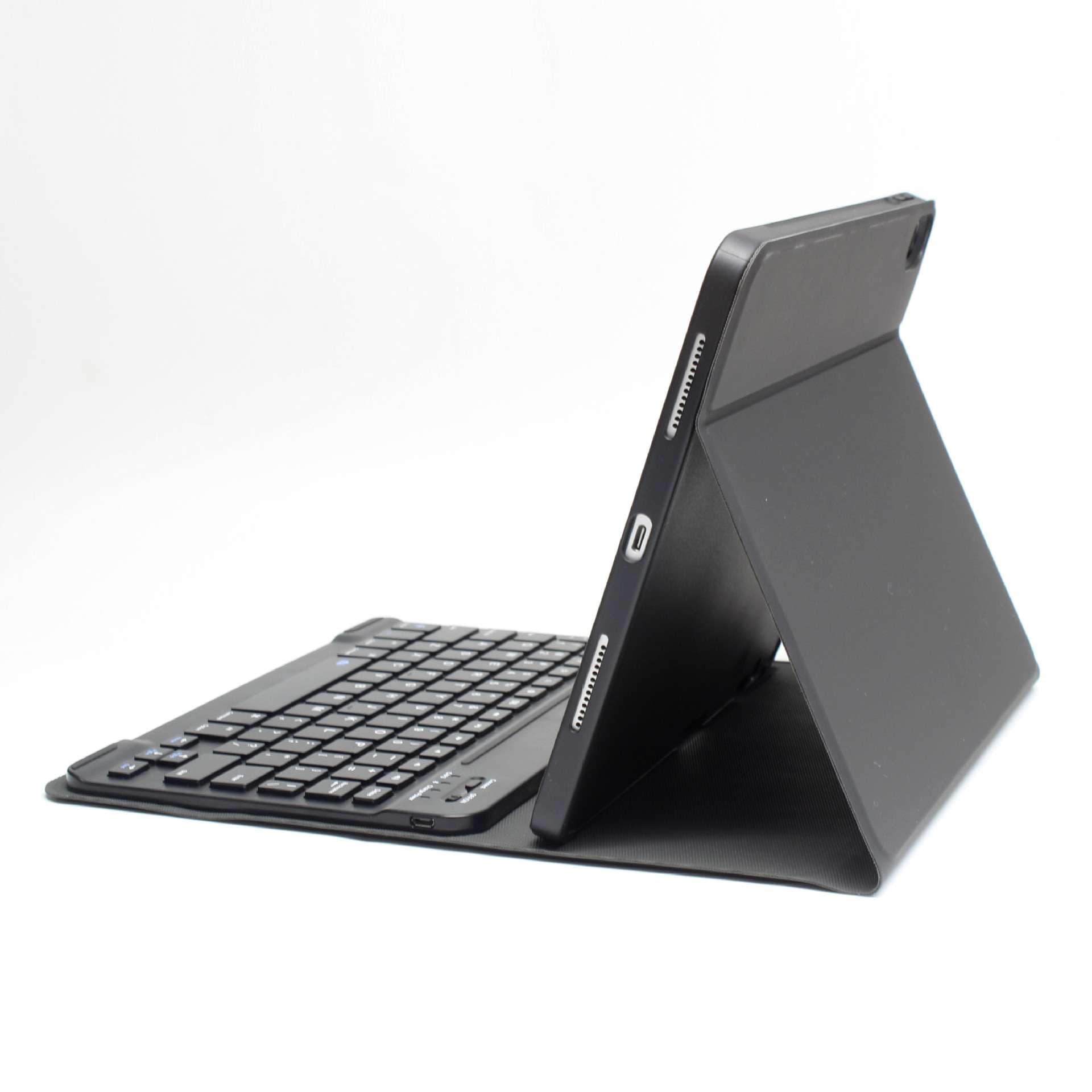 iPadケース　iPad用キーボード付き保護カバースタンド