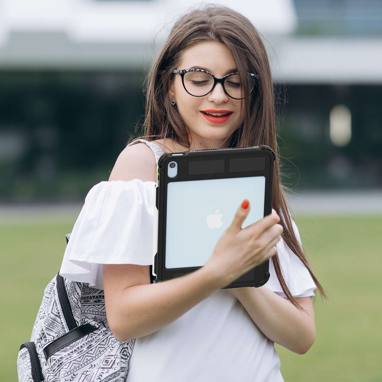 iPadケース　耐衝撃全面保護 防水タブレットケース