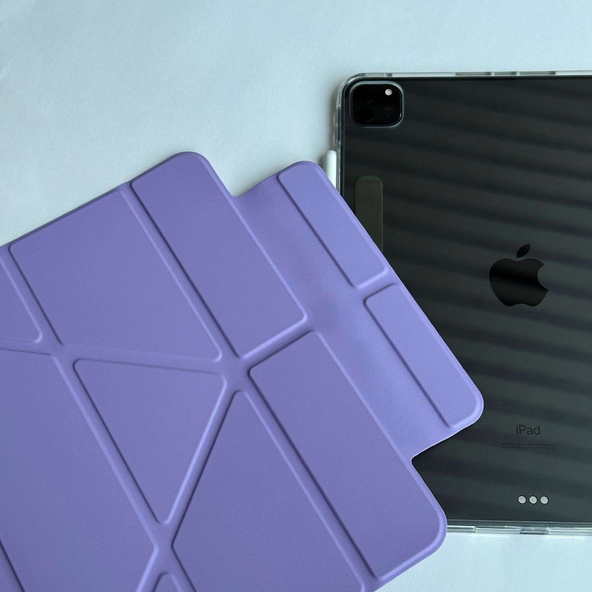 iPadケース　 折り紙風デザイン 薄型保護カバー