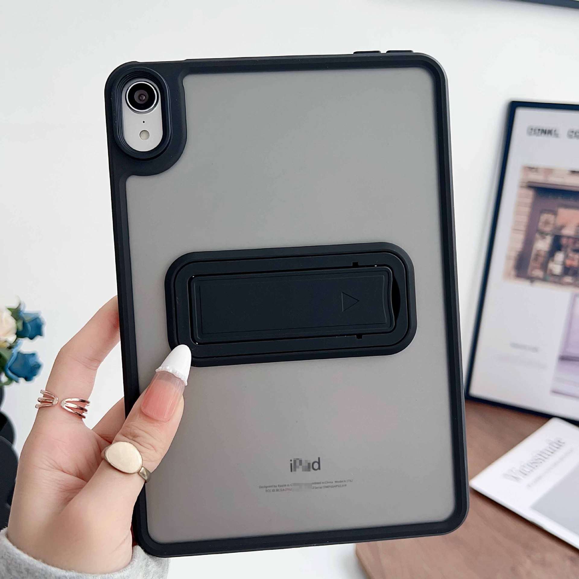 iPadケース 半透明 背面保護 スタンド付きケース