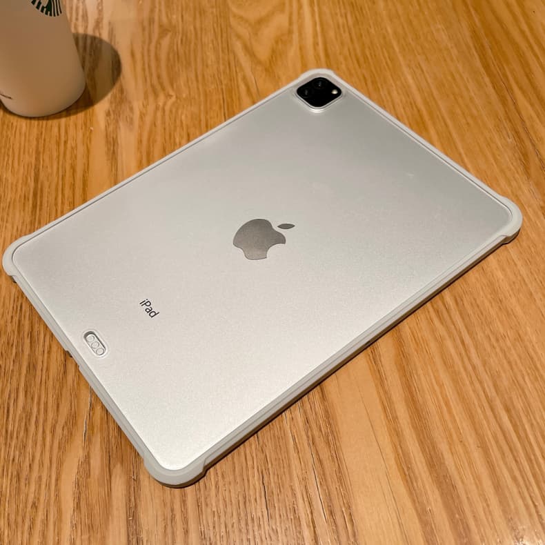ipadカバー 透明感あふれる薄型保護ケース