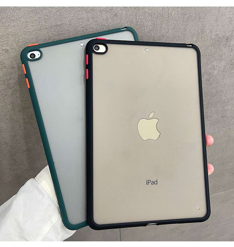 iPadケース　耐衝撃 アイパッドエア 背面クリアケース