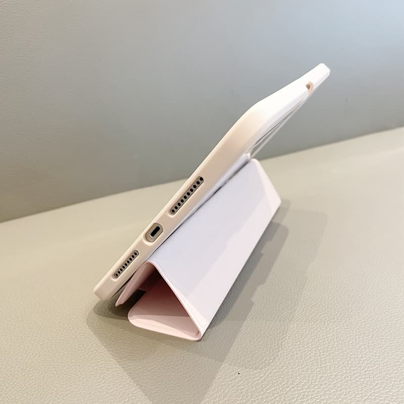 ipadカバー 三つ折りスタンド機能付き透明背面保護カバー
