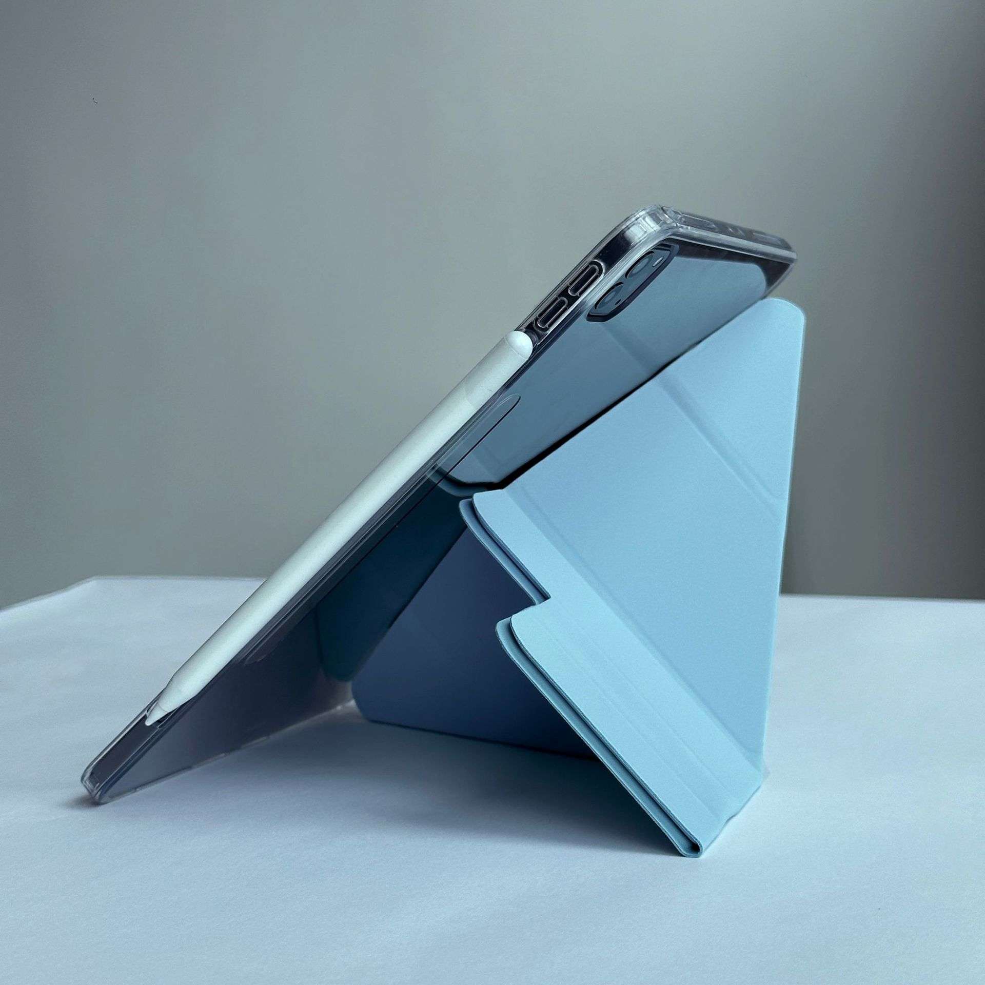 iPadケース　 折り紙風デザイン 薄型保護カバー