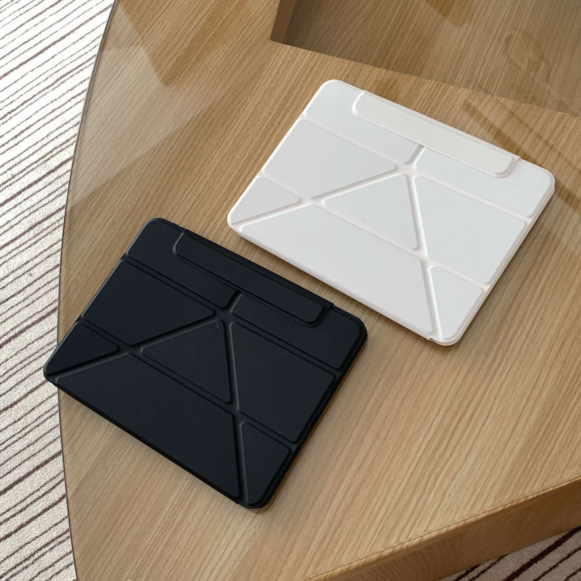 iPadケース　iPadアクセサリー 折り畳み式スタンドカバー