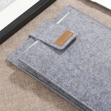 ipadカバー フェルト素材封筒型タブレットケース本革タグ付き