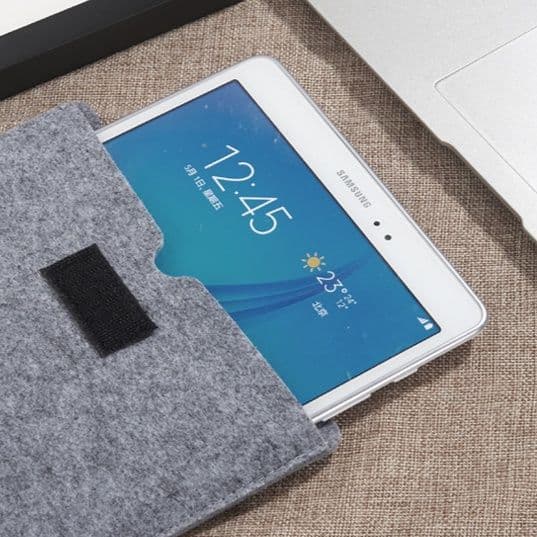 ipadカバー フェルト素材封筒型タブレットケース本革タグ付き