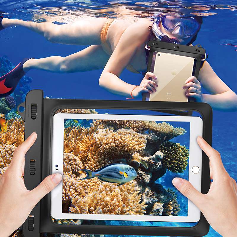 iPadケース iPadの水中撮影用防水ケース